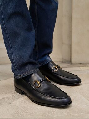 GUCCI Men’s Black Leather Jordaan Horsebit Leather Wrapped Hardware Loafers